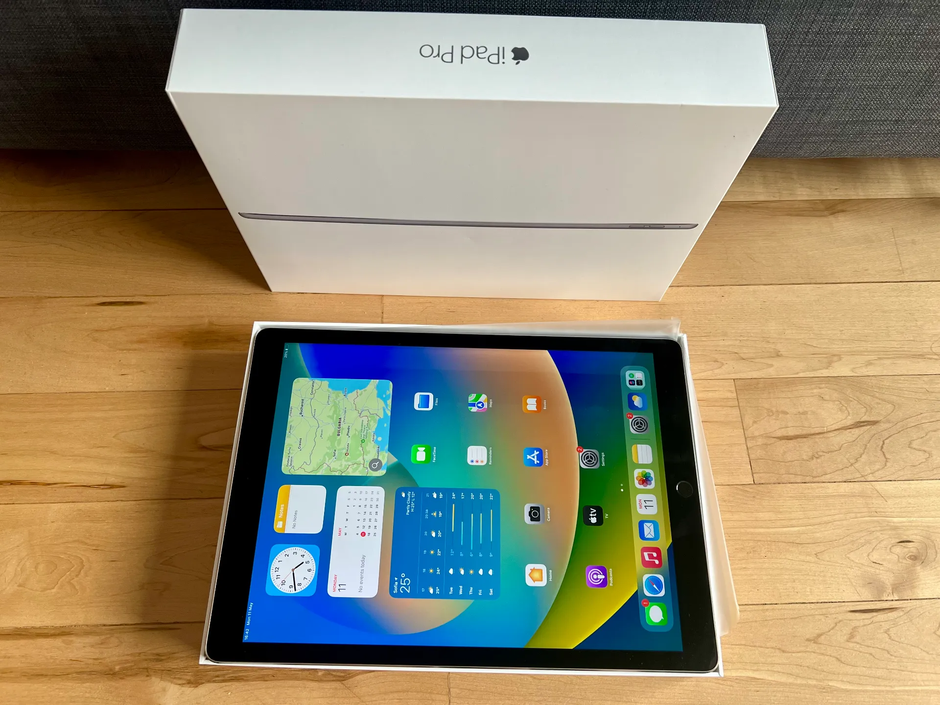 Продавам Apple iPad Pro 12.9-inch, 128 GB, модел A1584 в София